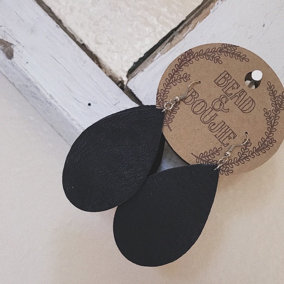 Genuine Black Leather Teardrop Shaped Lightweight Dangle Statement Earrings - Picture 2 of 7